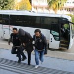 KOZAN’DA 5 UYUŞTURUCU ZANLISI ADLİYEYE ÇIKARILDI