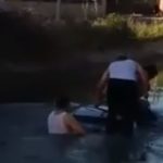 KONTROLDEN ÇIKAN ARAÇ SULAMA KANALINA DÜŞTÜ