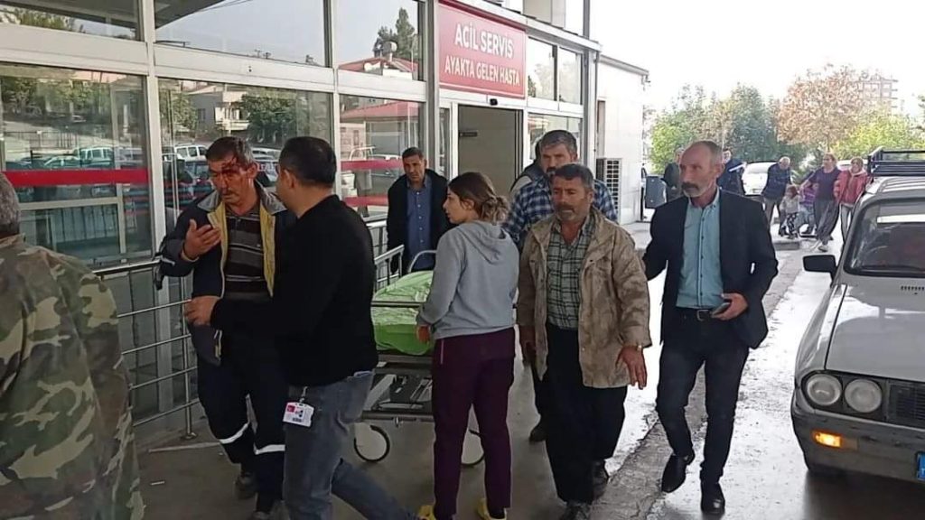 Bağtepe Köyünde Traktör Kazası 37 kişi yaralandı 1 kişi hayatını kaybetti