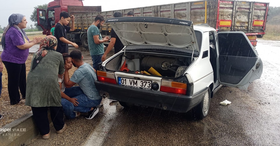 Kozan Tırmıl Mevkisinde Trafik Kazası 4 Yaralı.