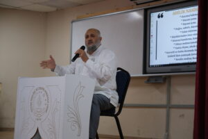 Kozan Şehit Arda Can Mesleki ve Teknik Anadolu Lisesinde öğrencilere yönelik konferans düzenlendi