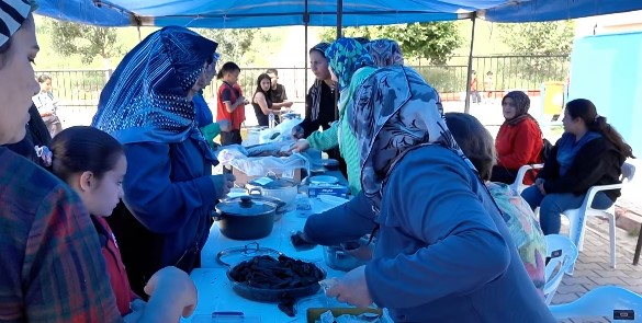 TOKİ ŞEHİT SUAT OCAK İLKOKULU’NDA KERMES COŞKUSU