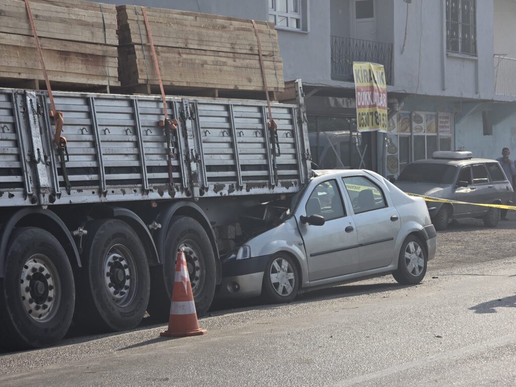 Kozan Çukurköprü’de Trafik Kazası 1 ölü 1 Yaralı