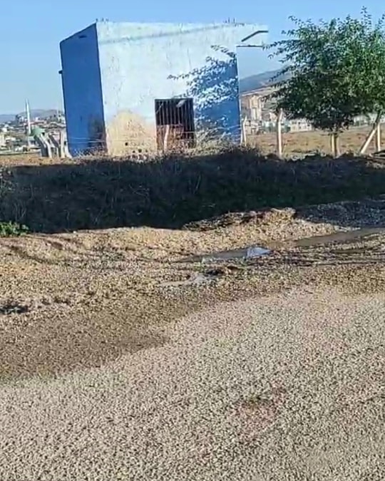 ASKİ’ye ait su deposundan izinsiz su alımı yapıldığı ihbar geliyor.