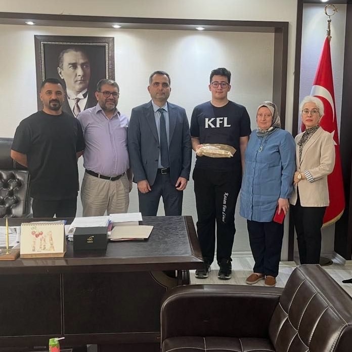 Milli Sporcu Serdar Murat Yıldız Kaymakam Arslanköylü’yü Ziyaret Etti