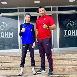 Kozanlı milli sporcu Azra Nur Çetin Avrupa’da ringe çıkacak.