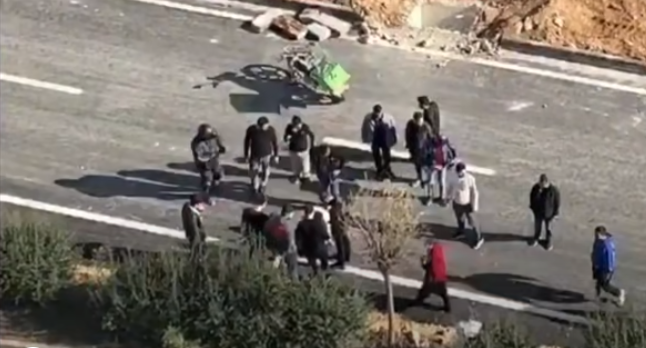 KOZAN ÇEVRE YOLUNDA KAZALAR DURMUYOR: ÇALIŞMALARIN BİR AN ÖNCE TAMAMLANMASI İSTENİYOR