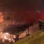 TUFANBEYLİ’DE GECE YARISI AHŞAP EV YANDI
