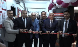 REMZİ OĞUZ ARIK ORTAOKULU’NDA KONFERANS SALONU AÇILDI