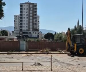 YIKILAN İMAM HATİP LİSESİ ALANINDA YOL ÇALIŞMASI BAŞLADI