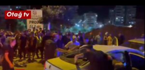 KOZAN’DA TRAFİK KAZASI 7 KİŞİ YARALANDI